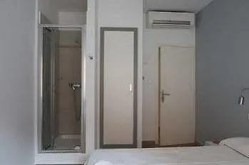 Hostal Ripoll Ibiza 0*, איביזה העיר